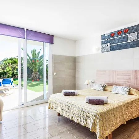 Rachel Villa Es Mercadal